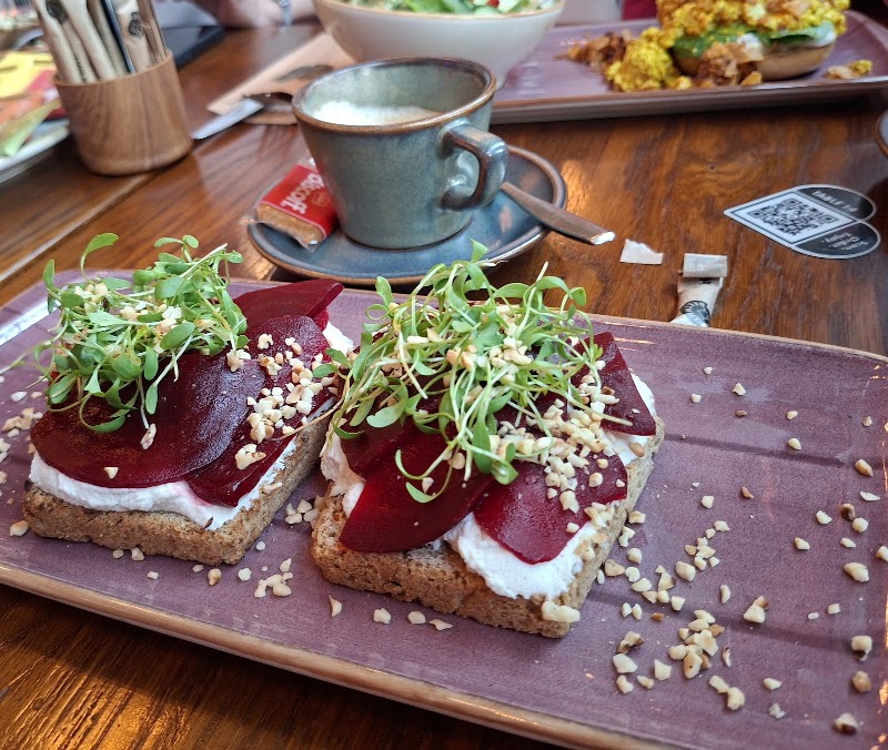 BEETNUT - BEETNUT Lagerstrasse 16b, 8004 Zürich, Switzerland