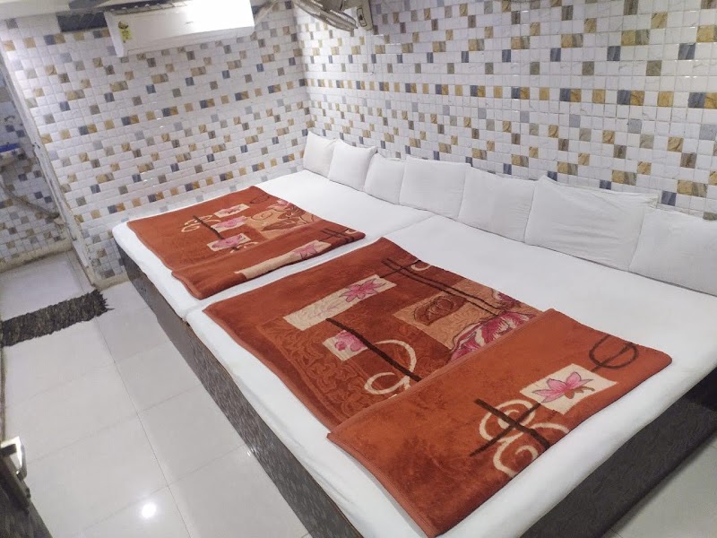 Hotel Hari Om palace - Hotel Hari Om palace Mahakal Ghati, 23/1, Choubis Khamba Marg, Jaisinghpura, Ujjain, Madhya Pradesh 456006, India