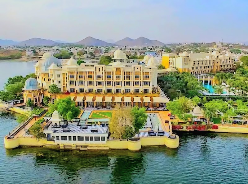 The Leela Palace Udaipur : Udaipur's Only Modern Palace Hotel By Lake Pichola
