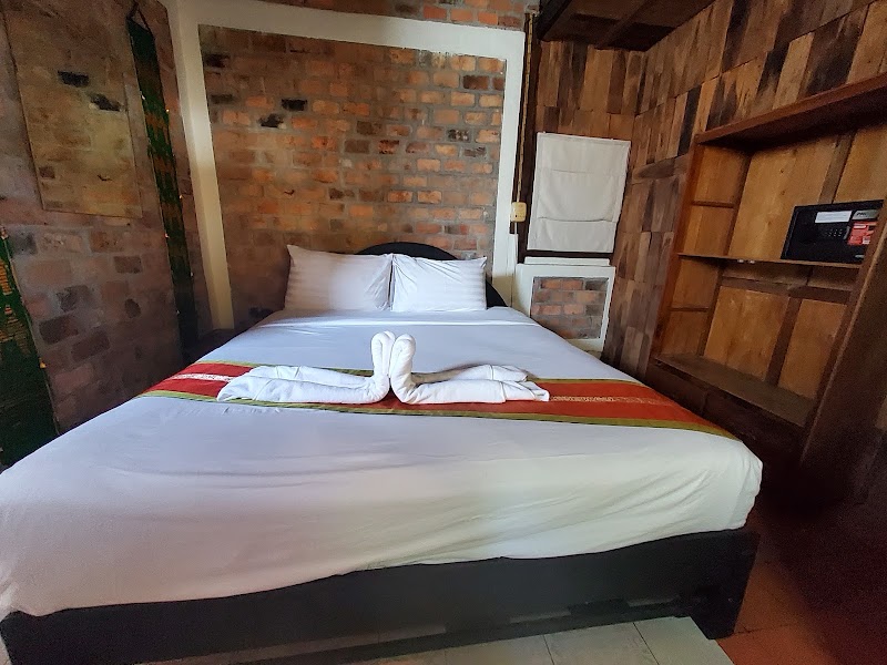 Baan Thai Home Stay - Baan Thai Home Stay, Thanon Kake Kwan Kata Beach, Tambon Karon, Amphoe Mueang Phuket, Chang Wat Phuket 83100, Thailand