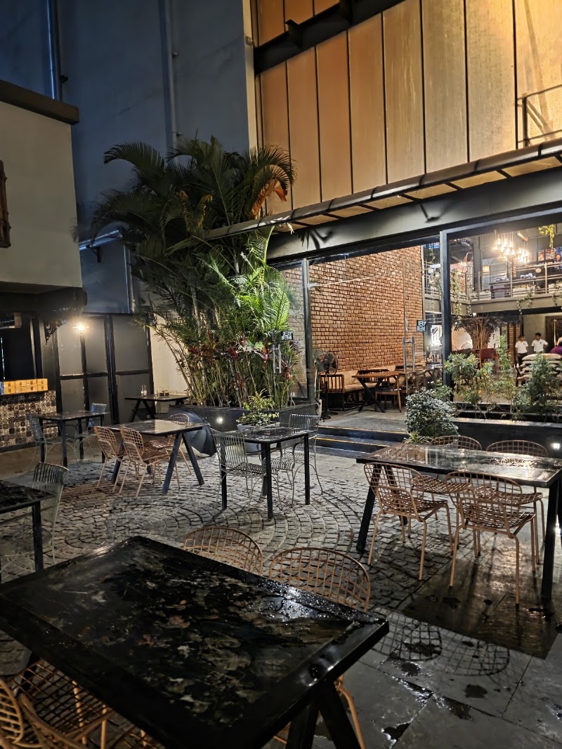 Deck of Brews- Brewery & Kitchen - Deck of Brews- Brewery & Kitchen Gear School Rd, Kaverappa Layout, Kadubeesanahalli, Bengaluru, Karnataka 560103, India