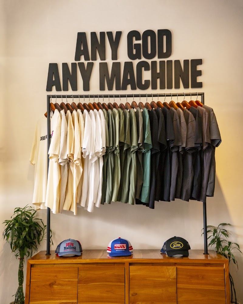 Deus Ex Machina - Ubud - Deus Ex Machina - Ubud, Jl. Monkey Forest No.16, Ubud, Kecamatan Ubud, Kabupaten Gianyar, Bali 80571, Indonesia