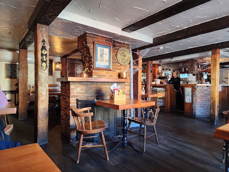 The Olde Angel Inn - The Olde Angel Inn 224 Regent St, Niagara-on-the-Lake, ON L0S 1J0, Canada