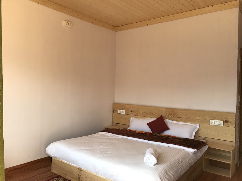 Mountain Rover, Auli- Resort - Mountain Rover, Auli- Resort Auli, near, ITBP Road, Auli Laga Joshimath, Auli Laga Salude, Uttarakhand 246443, India
