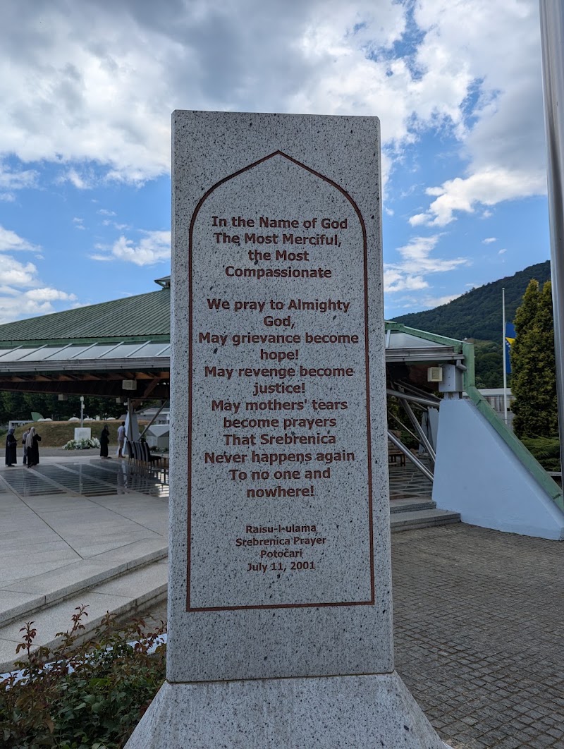 Srebrenica Memorial Center - Potocari - Srebrenica Memorial Center - Potocari, 5852+6M7, Potočari 75430, Bosnia and Herzegovina