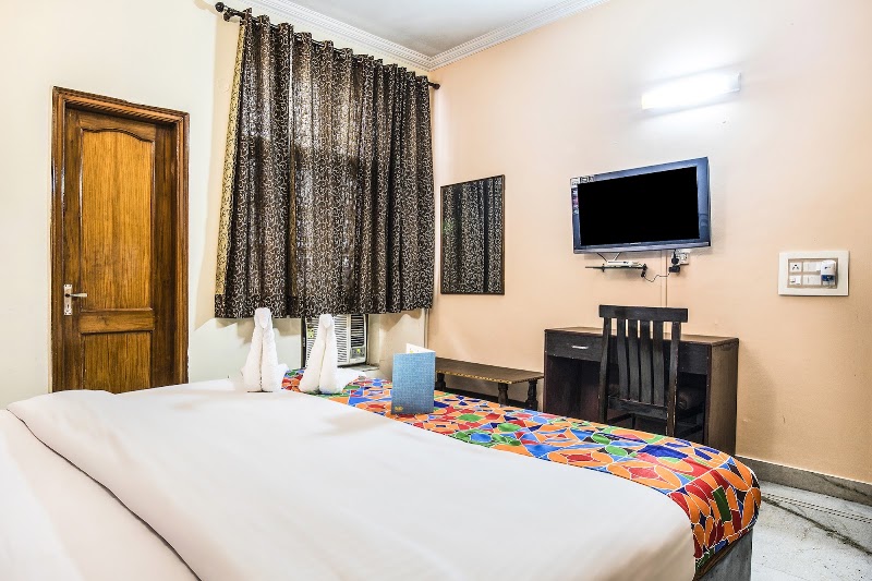 FabExpress Ivy Inn - Hotel in Sector 35, Noida - FabExpress Ivy Inn - Hotel in Sector 35, Noida A, 16, SUMATRA Hospital Marg, Sector 35, Noida, Uttar Pradesh 201307, India