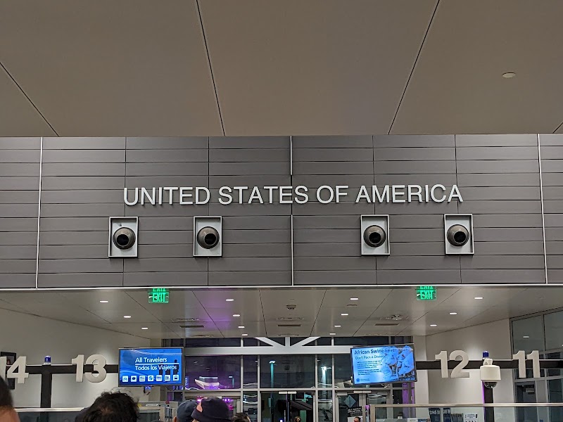 SanYsidro Port of Entry - SanYsidro Port of Entry, 720 E San Ysidro Blvd, San Diego, CA 92173, USA