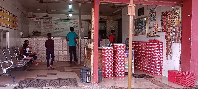 Amin’s Chicken - Amin’s Chicken Ring Road No. 1, Sanjay Nagar, Tikrapara, Raipur, Mathpurena, Chhattisgarh 492001, India