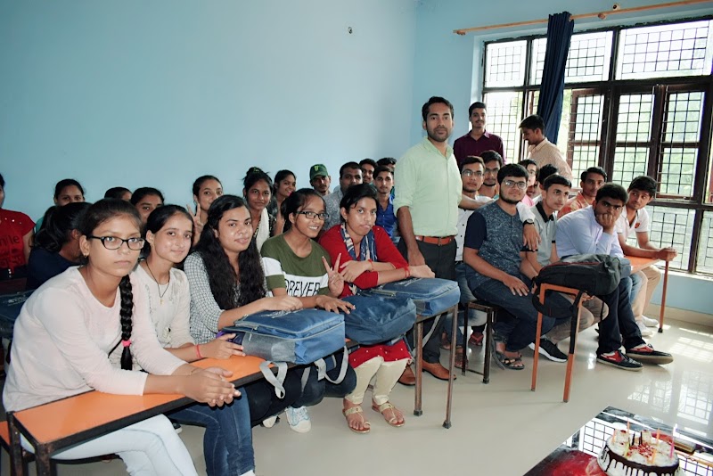Lakshya Classes for NEET/JEE , PCM, PCB, Greater Noida - Lakshya Classes for NEET/JEE , PCM, PCB, Greater Noida Alpha-2, I-120, in front of Navin hospital park gate, Pocket I, Block I, Sector Alpha II, Greater Noida, Brahmpur Rajraula Urf Nawada, Uttar Pradesh 201308, India