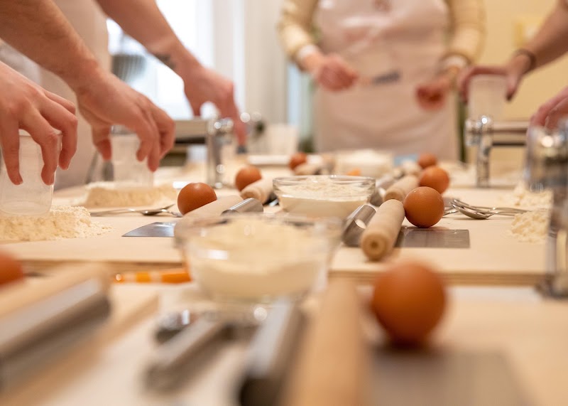 Artisan Pasta & Tiramisu Class - Artisan Pasta & Tiramisu Class, Quattro Canti, Via Maqueda, 90133 Palermo PA, Italy