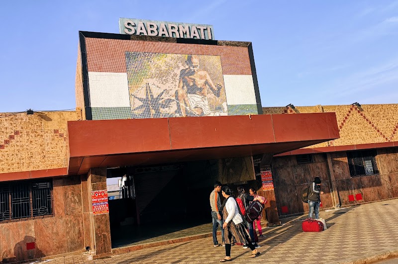 Sabarmati Jn - Sabarmati Jn, Ram Nagar, Sabarmati, Ranip, Ahmedabad, Gujarat 380005, India