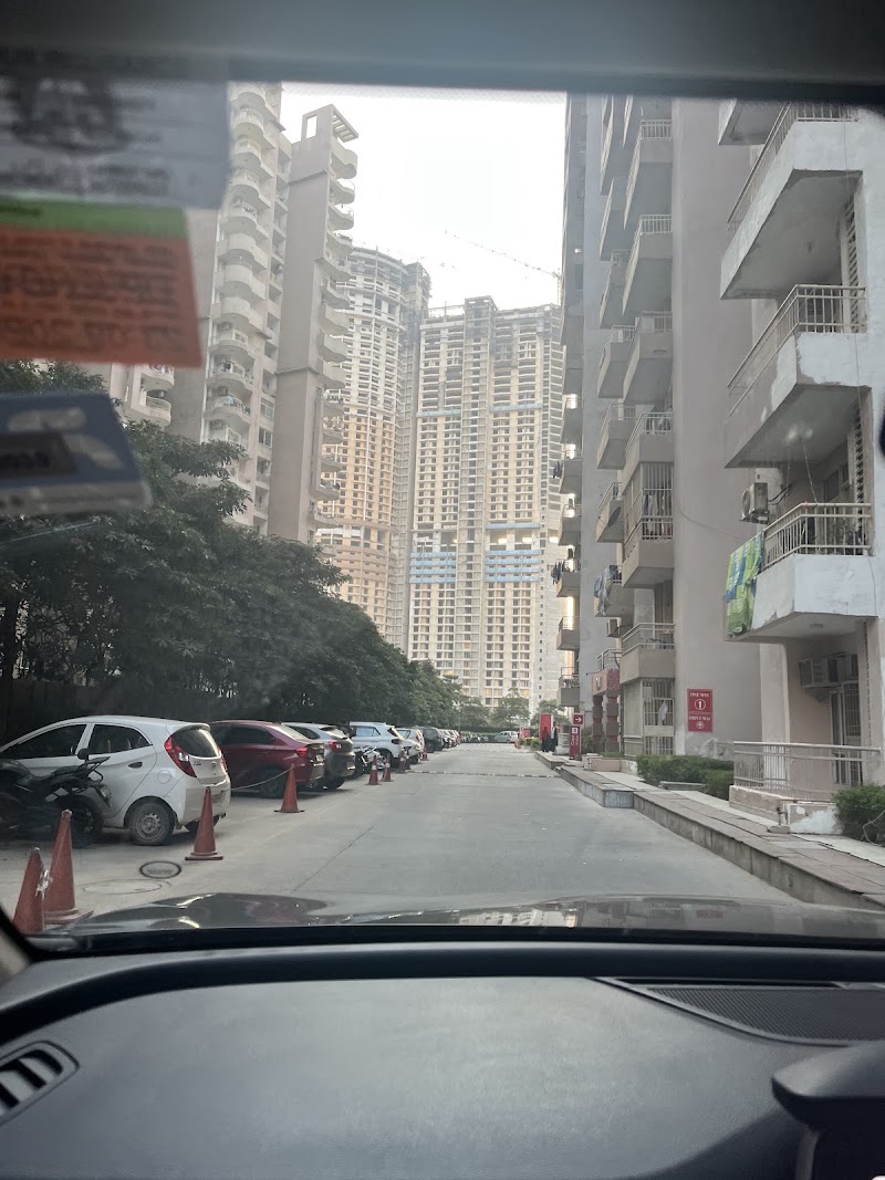 Gate no 1, Supertech Capetown - Gate no 1, Supertech Capetown H9GV+262, Internal Capetown Society Rd, Supertech Capetown, Sector 74, Noida, Uttar Pradesh 201316, India