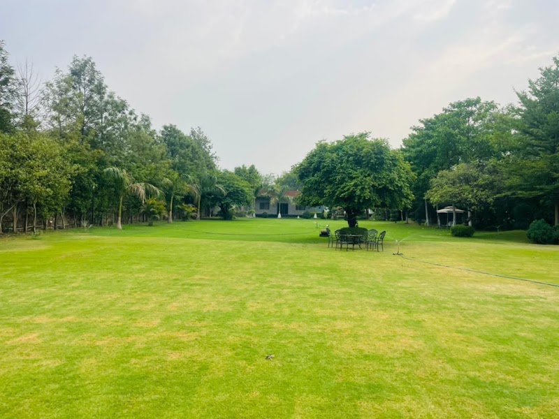 Luxury Private Farmhouse - Luxury Private Farmhouse, Ansal Aravali, E-46, Badshahpur, Gurugram, Gangani, Haryana 122102, India