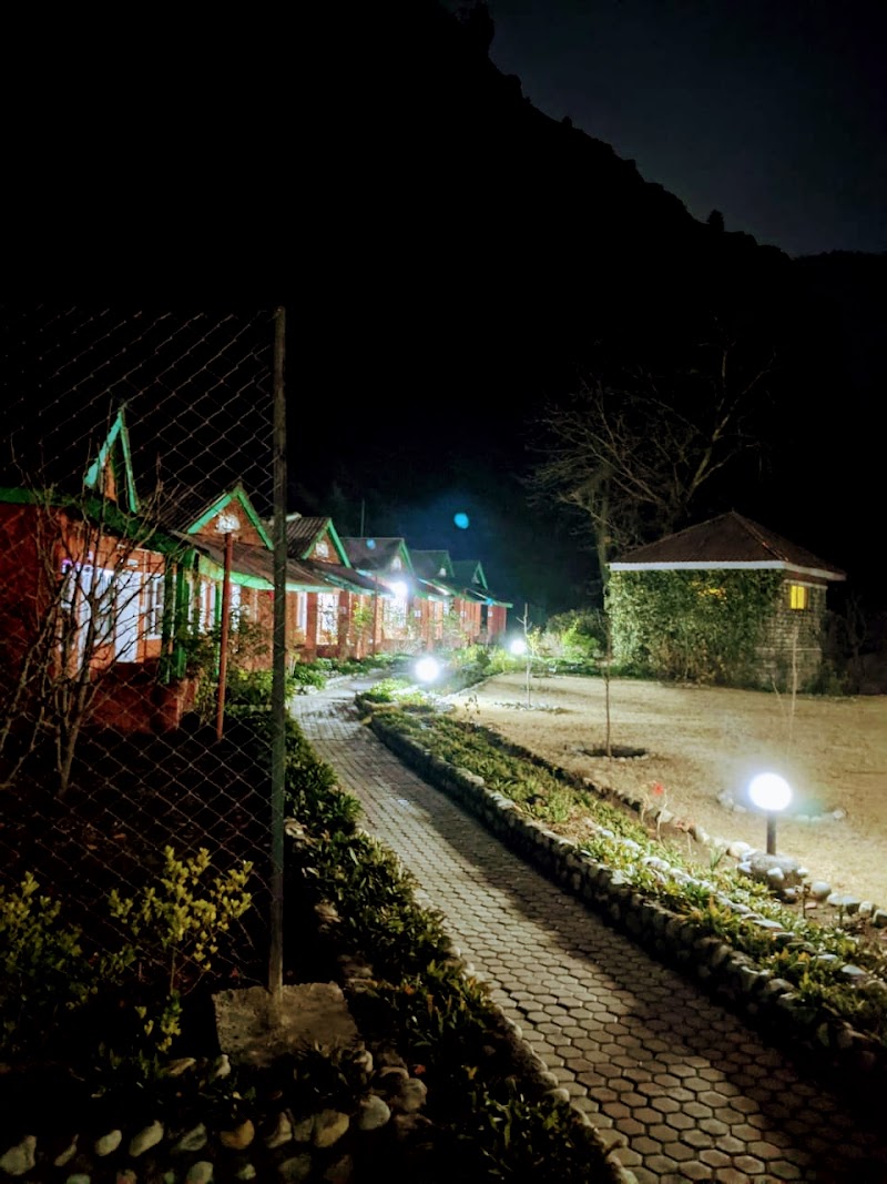 The Mother's Riverfront - The Mother's Riverfront Tirthan Valley Rd, Gushaini, Tindar, Himachal Pradesh 175123, India