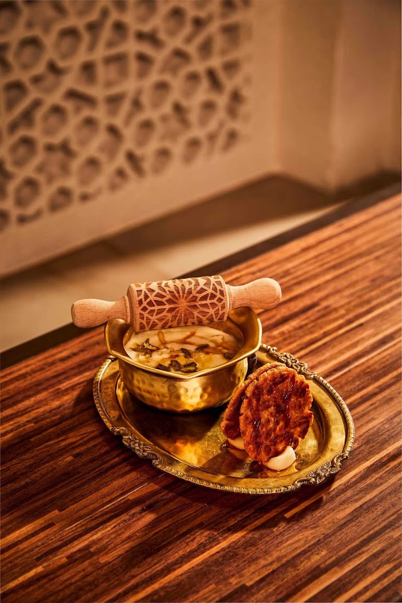 Loya - Loya The Taj Mahal Palace Hotel, K Boman Behram Marg, Apollo Bandar, Colaba, Mumbai, Maharashtra 400001, India