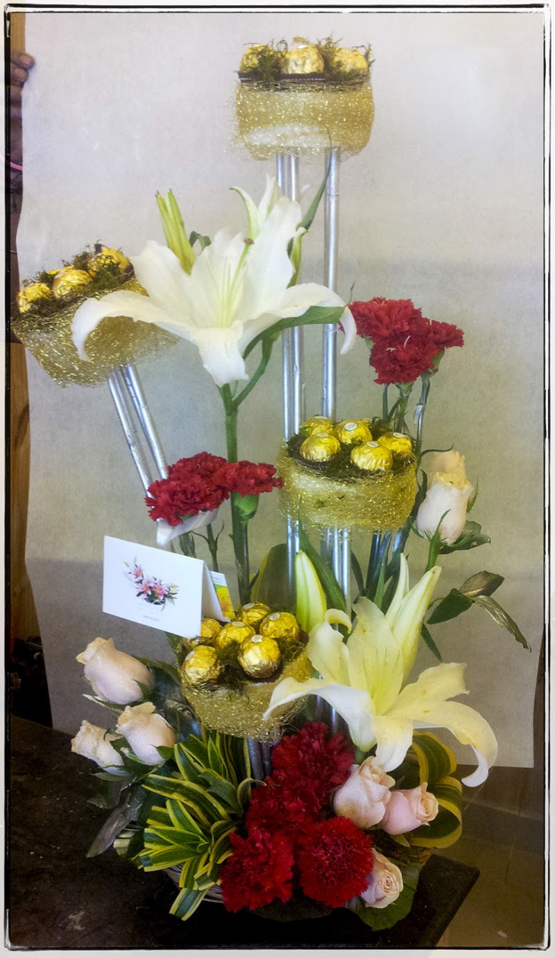 Ferns N Petals : Flowers & Cake delivery in Sambalpur - Ferns N Petals : Flowers & Cake delivery in Sambalpur, 1st Floor, Budharaja Rd, opp. Hotel Grand Siba, Budharaja, Sambalpur, Odisha 768004, India