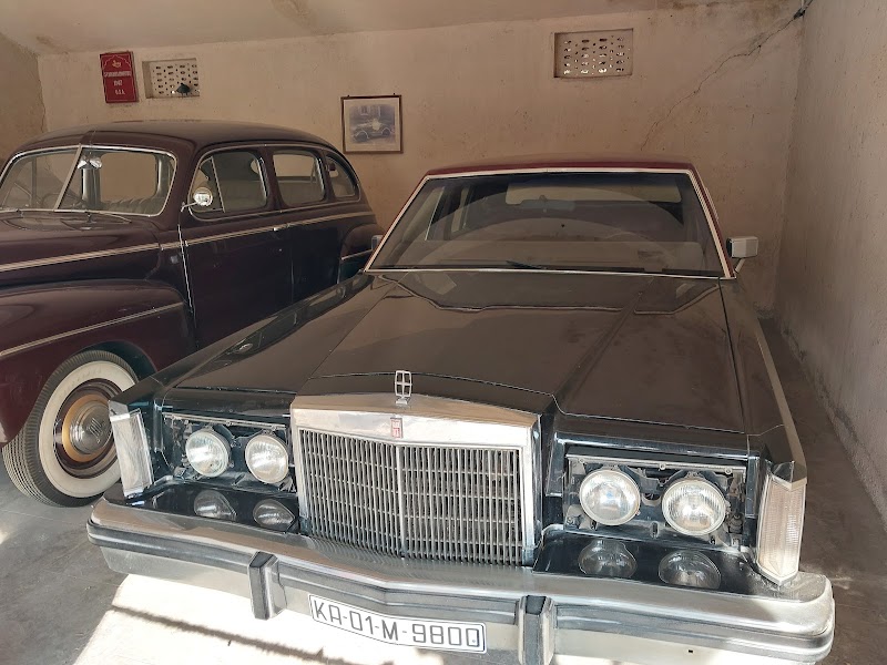 ROYAL GARAGE - ROYAL GARAGE, XQ7V+WCJ, Sation Plot, Bhaymath-2, Gondal, Gujarat 360311, India