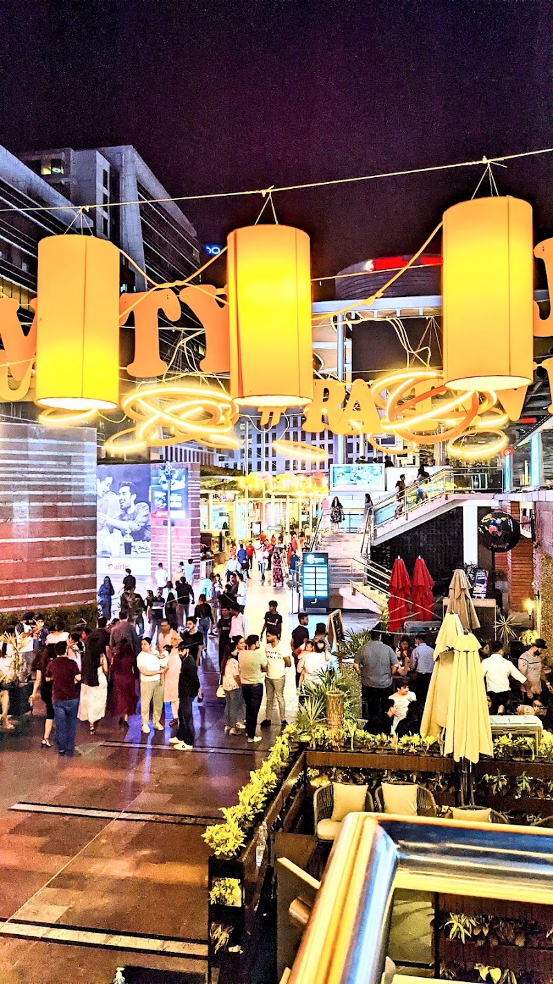 Cyber City - Cyber City 9b Building, Cyber City, Cyber City, DLF Cyber City, DLF Phase 2, Sector 24, Gurugram, Haryana 122002, India