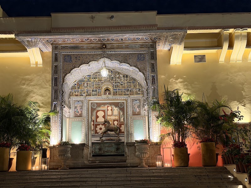 Samode Haveli - Samode Haveli Gangapole Road Near, Jorawar Singh Gate, Gangapole, Jaipur, Rajasthan 302002, India