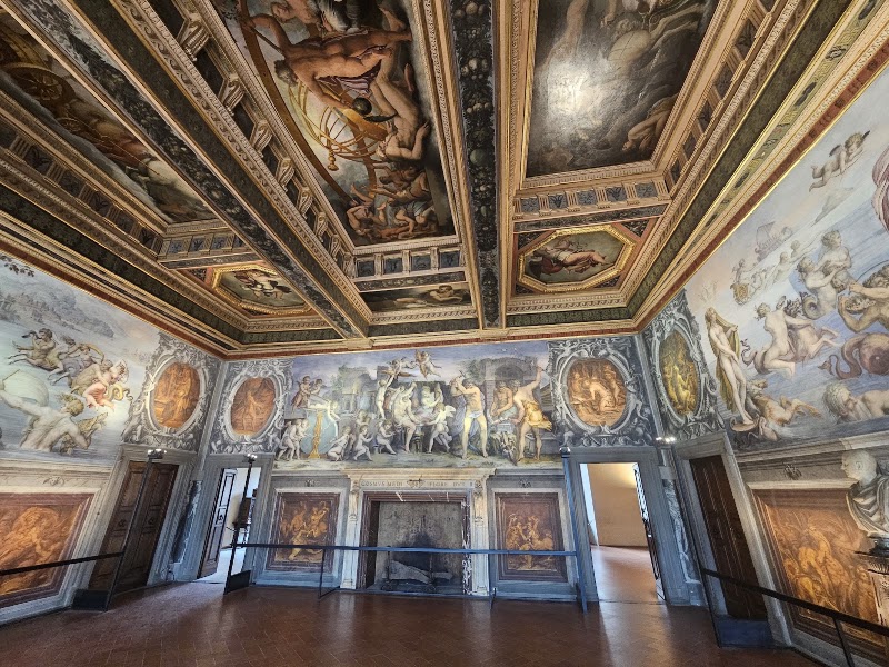 Palazzo Vecchio - Palazzo Vecchio P.za della Signoria, 50122 Firenze FI, Italy