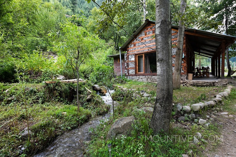 Mountiver X Tirthan Valley - Mountiver X Tirthan Valley Tirthan valley, Khasra No. 273 Village Chippni, Tehsil, Banjar, Chippni, Himachal Pradesh 175123, India
