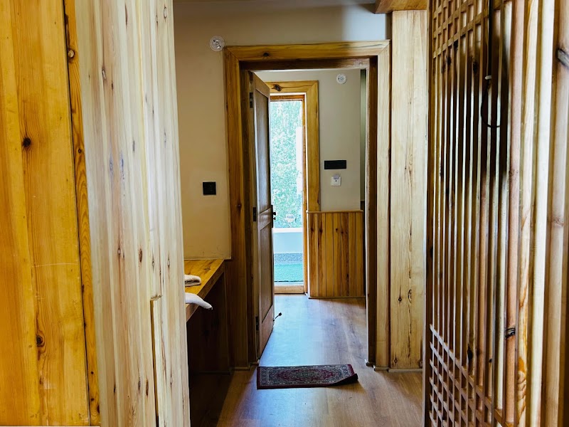 Hunder Resort - Hunder Resort Chakzot, Hunder Rd Hunder Jammu and Kashmir, HFR7+85J, Hunder, 194401