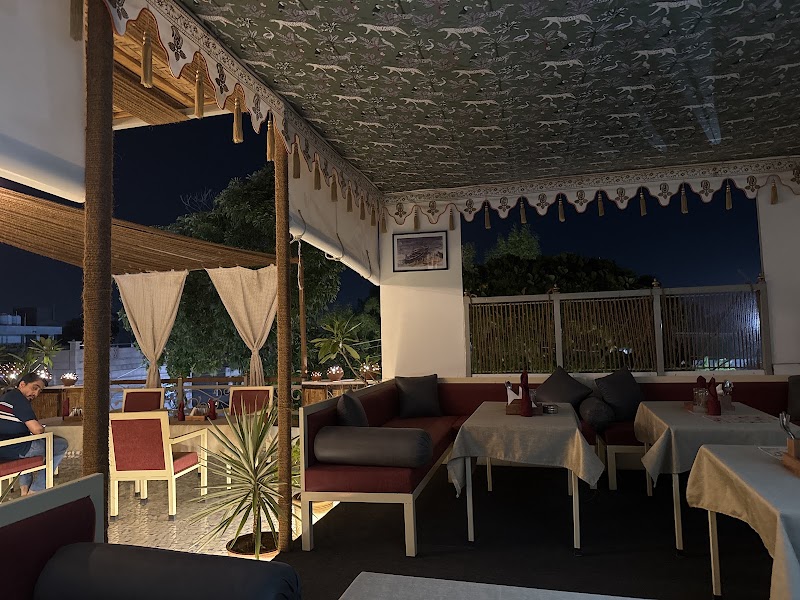 Revaan cafe & lounge - Revaan cafe & lounge 172, Rajiv Nagar, Basni, Jodhpur, Rajasthan 342005, India