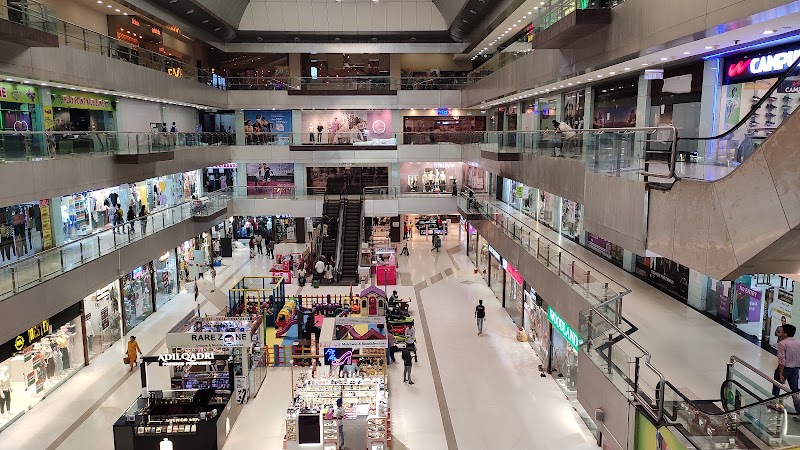 Max - Max Imperial Square Mall, Hazira Adajan Road, inside Lifestyle, Adajan, Surat, Rundh, Gujarat 395007, India
