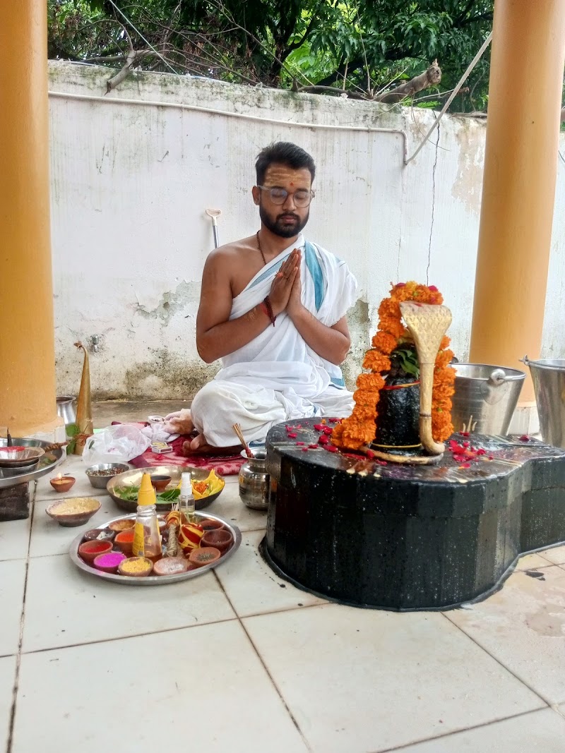 Sant kuti - Sant kuti MQXF+82, Gaurella, Chhattisgarh 495117, India