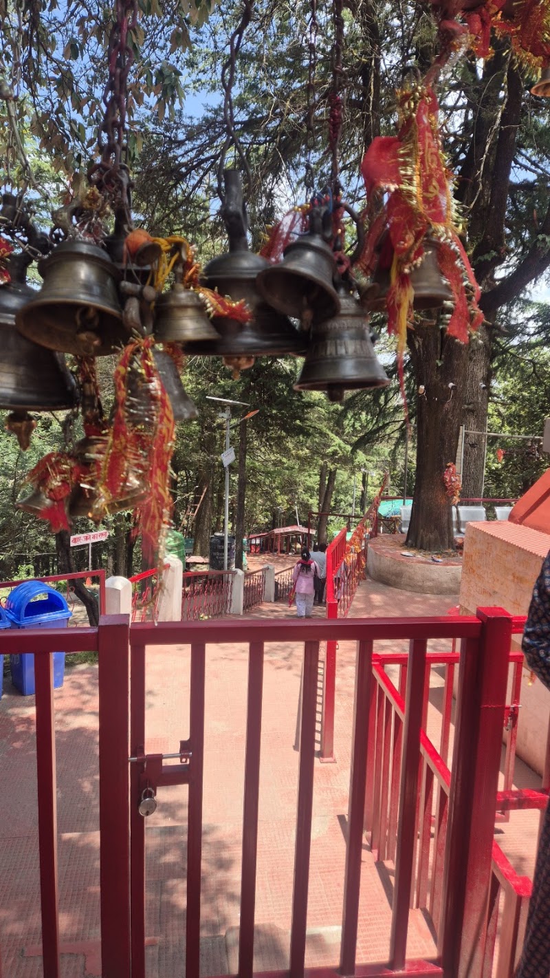Mukteshwar Market - Mukteshwar Market, FJ9X+39W, 16, Bhatelia-Mukteshwar Rd, Mukteshwar, Uttarakhand 263138, India