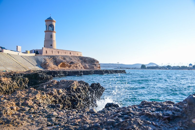 Al Ayjah Lighthouse - Al Ayjah Lighthouse, HG9Q+HVW Al Ayjah Lighthouse, Sur, Oman