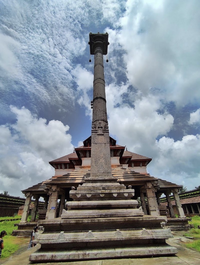 Ancient Shri Saavira Kambada Chandranatha Swamy Basadi - Ancient Shri Saavira Kambada Chandranatha Swamy Basadi, 8PVH+382, Ambalpadi, Moodbidri, Ambalapadi, Karnataka 574227, India