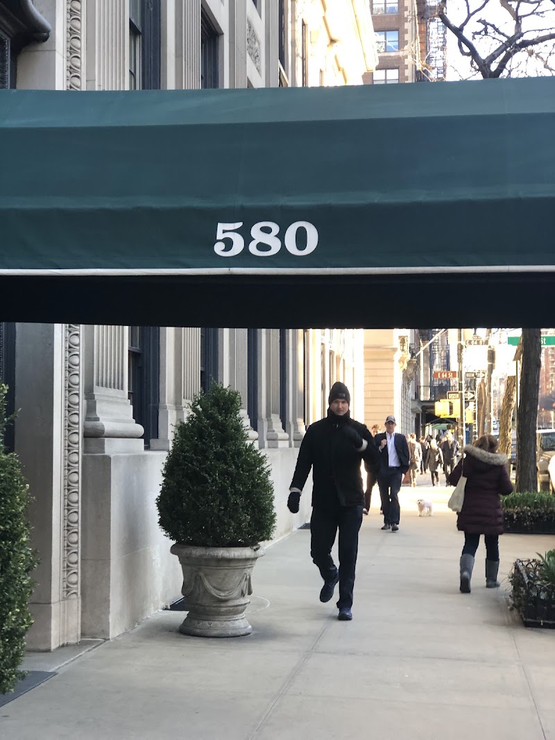 Sandra Senzon RDH - Sandra Senzon RDH 580 Park Ave #1E, New York, NY 10065, USA