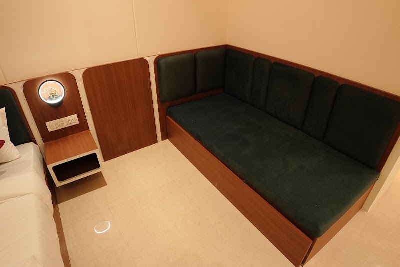 Hotel Mantri Ji - Hotel Mantri Ji A-6/5 Mahakal vanijya Kendra, Nanakheda, Mahakal Vanijya, Ujjain, Madhya Pradesh 456010, India