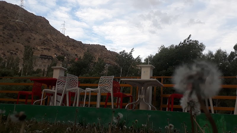 Hotel Jazeera Hangout - Hotel Jazeera Hangout, CHANGRAH MARKET, Balti Bazar, Kargil, 194103