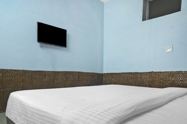 SPOT ON Hotel Royal Palms - SPOT ON Hotel Royal Palms 4th floor, Shiv Hari Tower, Chowk, Ashok Nagar, Sarkanda, Bilaspur, Chhattisgarh 495006, India