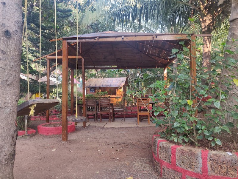 Curlies ZuluLand Cottages - Curlies ZuluLand Cottages, near Flea Market, Monteiro Vaddo, Anjuna, Goa 403509, India