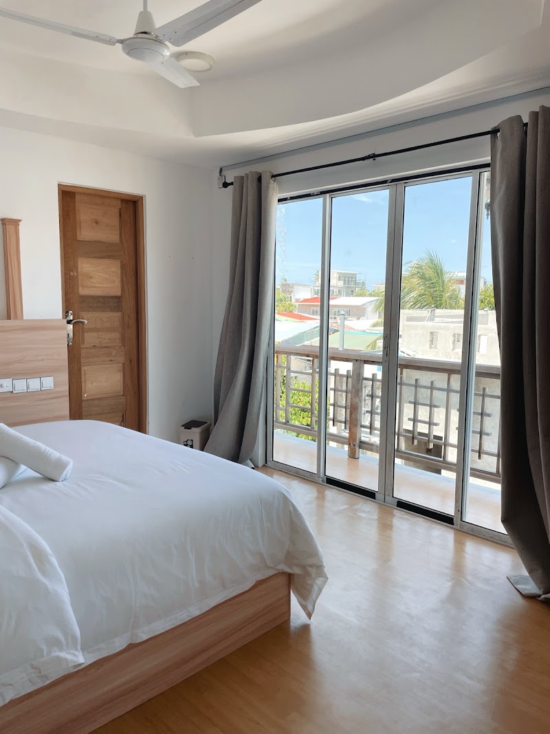 Akiri Surf Grand - Akiri Surf Grand 9MF3+P7M, Bodumagu, Thulusdhoo, Maldives