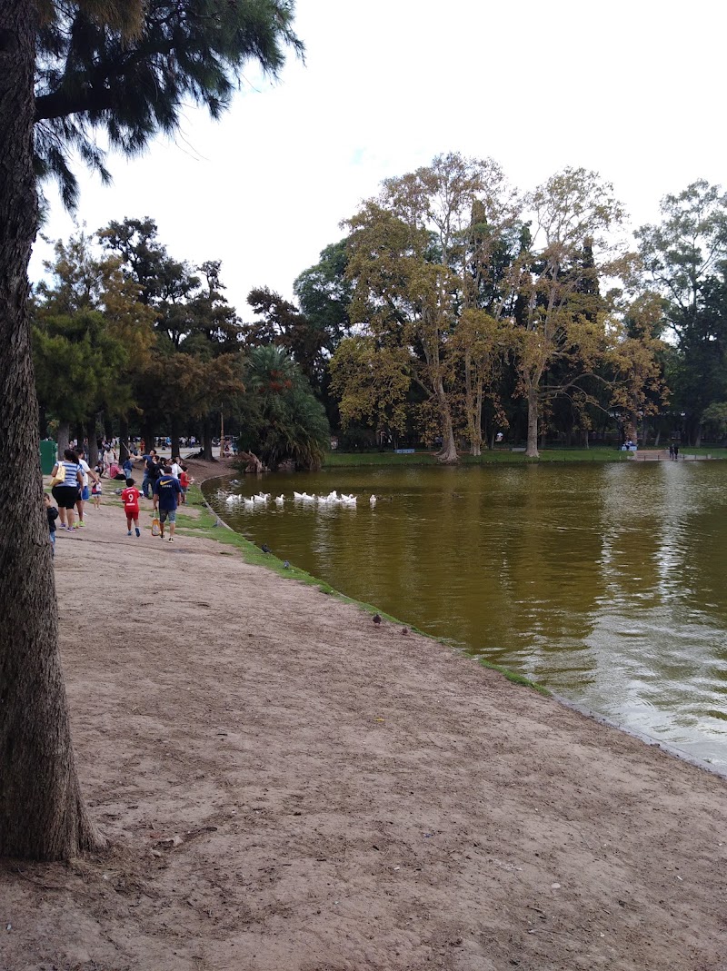 El Rosedal Garden - El Rosedal Garden, Palermo, C1425 Buenos Aires, Argentina