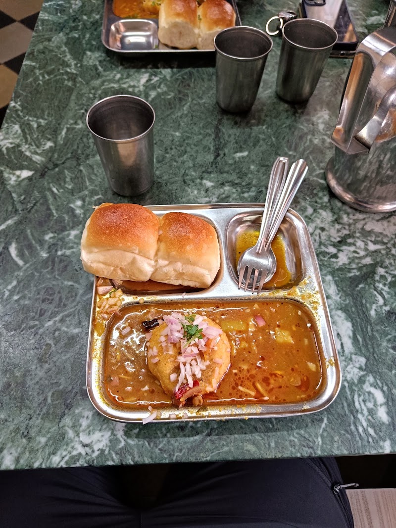 Hotel Ganesh Bhuwan - Hotel Ganesh Bhuwan Kolhapur - Ratnagiri Rd, opposite ST stand, Police Head Quarters, Ratnagiri, Maharashtra 415612, India