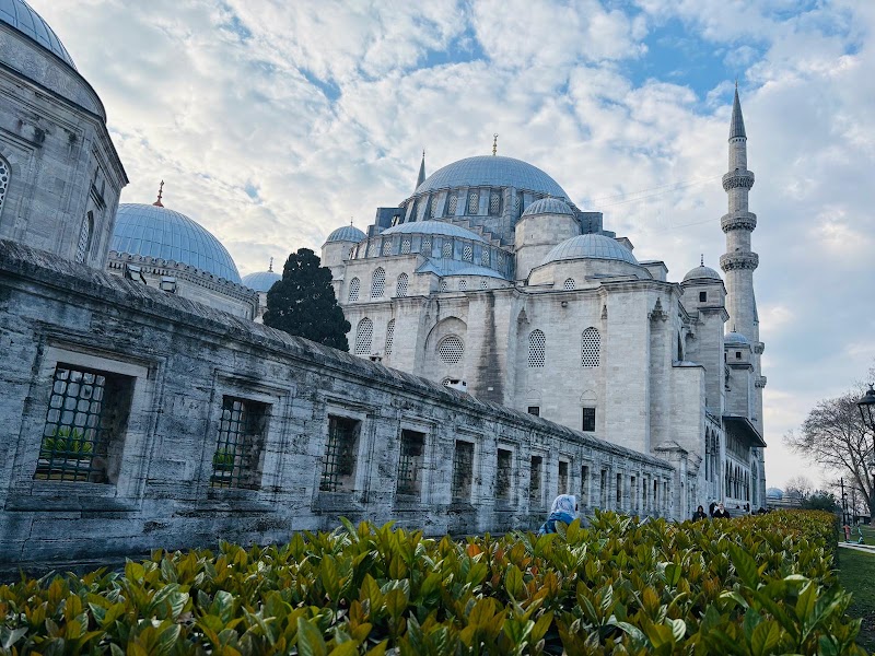 Suleymaniye Mosque - Suleymaniye Mosque, Süleymaniye, Prof. Dr. Sıddık Sami Onar Cd. No:1, 34116 Fatih/İstanbul, Türkiye