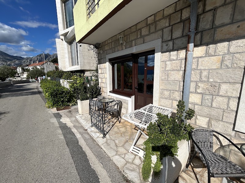 Apartments Ponta - Apartments Ponta, FQ48+79P, E65, Dobrota, Montenegro