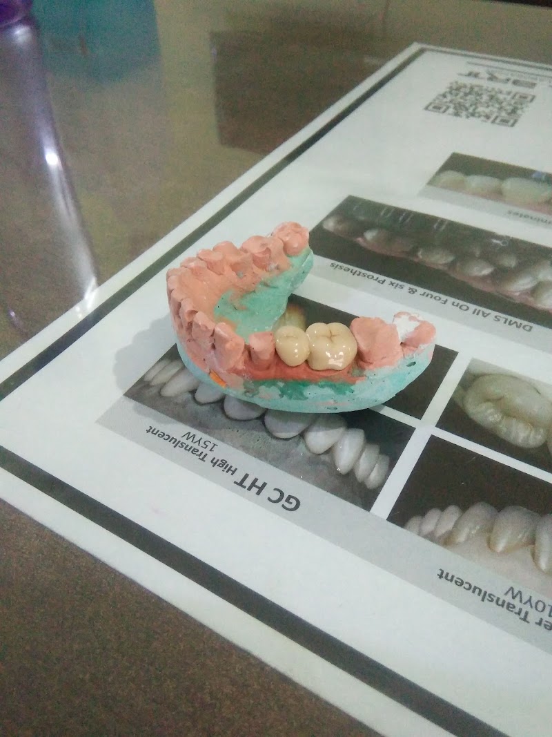 JN Dental Clinic - JN Dental Clinic, J.N.DENTAL CURE & CARE, MADHYANAGRI CHOWK, near RADHAKRISHNA MANDIR, Juni Line, Bilaspur, Gol Bazar, Chhattisgarh 495001, India