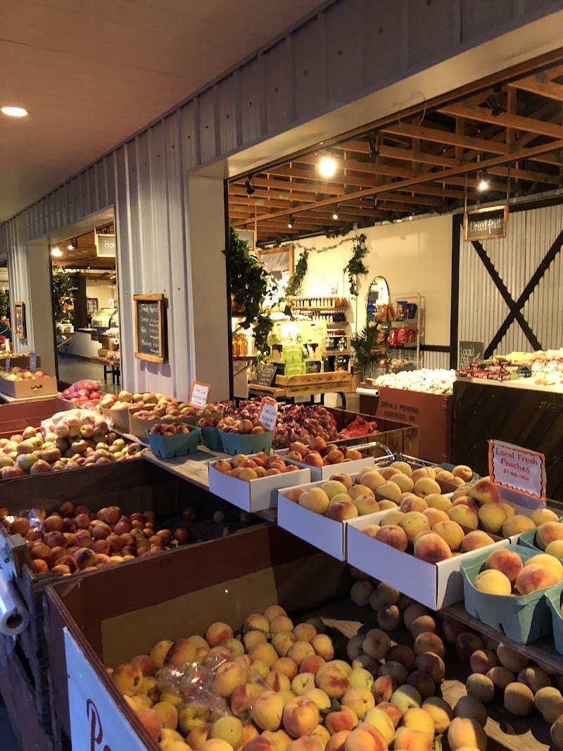 Mom & Pop's Farm Market - Mom & Pop's Farm Market 230 7th Ave, Keremeos, BC V0X 1N4, Canada