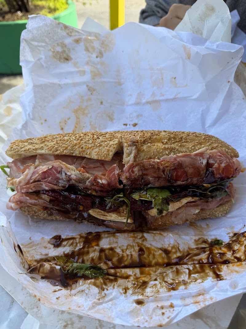 Giovanni's Italian Deli - Giovanni's Italian Deli 925 N Broadway, White Plains, NY 10603, USA