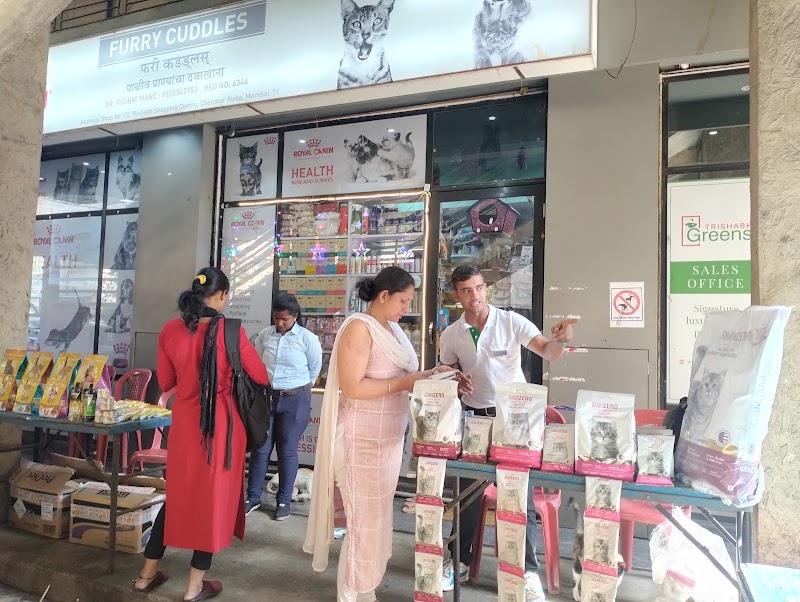 Furry cuddle Chembur nakka - Furry cuddle Chembur nakka Shop no 1/2, rishabh shopping centre, below chembur nakka mono rail station, Gulmarg Society, Chembur, Mumbai, Maharashtra 400071, India