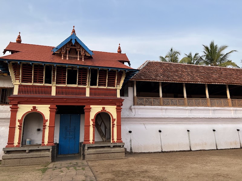 Sree Poornathrayeesa Temple Thrippunithura - Sree Poornathrayeesa Temple Thrippunithura Poornathrayeesa temple, Kottakakom, Thrippunithura, Kochi, Kerala 682301, India