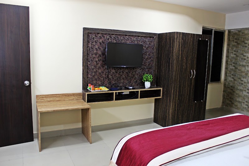HOTEL ROYAL 91 - HOTEL ROYAL 91 Plot No – 91, Near, Platform No - 6, Budheswari Colony, Laxmisagar, Bhubaneswar, Odisha 751006, India