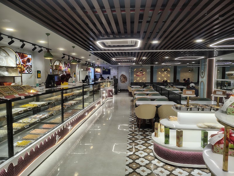 Haldiram - Haldiram na, MDR, Khagaul, Dinapur, J25V+835, Danapur - Khagaul Rd, Cum, Kaliket Nagar, Patna, Mobarakpur-Raghurampur, Bihar 801503, India