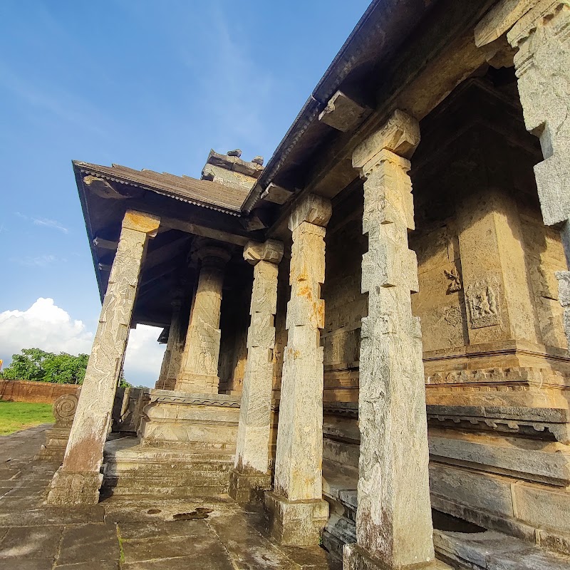 Shri Chaturmukha Jaina Basadi - Shri Chaturmukha Jaina Basadi, 6253+CXG, Market Rd, Karkala, Karnataka 574104, India